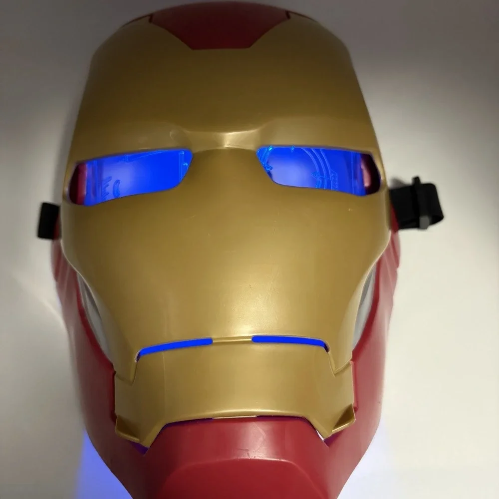 Hasbro Iron Man Red/Gold LED Light-Up Adjustable Plastic Face Mask, One Size
